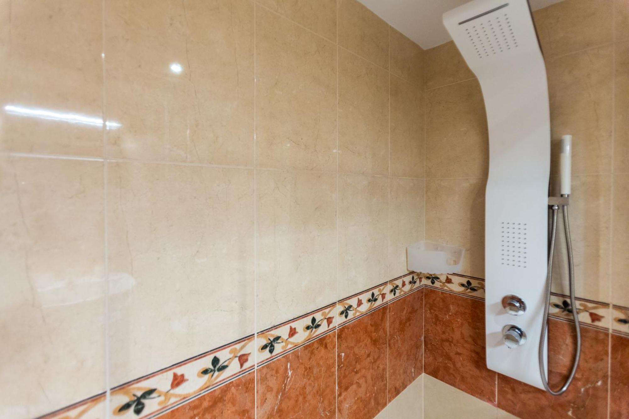 Bonito Apartamento En Primera Linea De Playa Estepona Luaran gambar